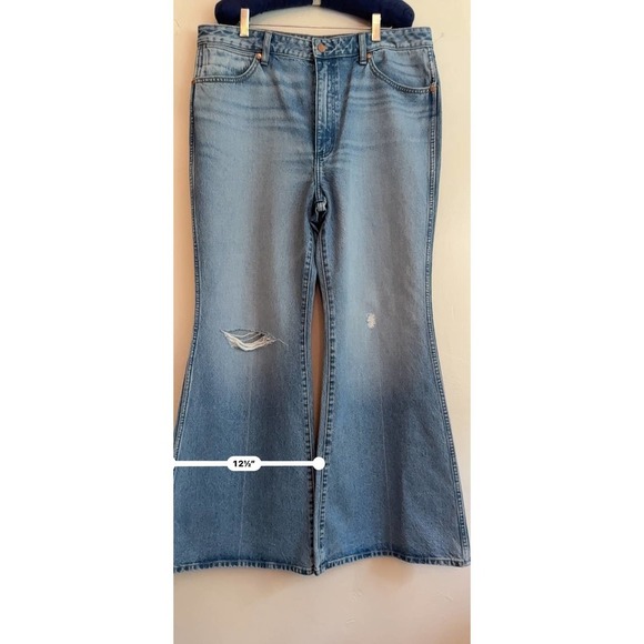 WOMEN'S WRANGLER® WANDERER 622 HIGH RISE FLARE JEAN size 33/32 - Picture 10 of 12